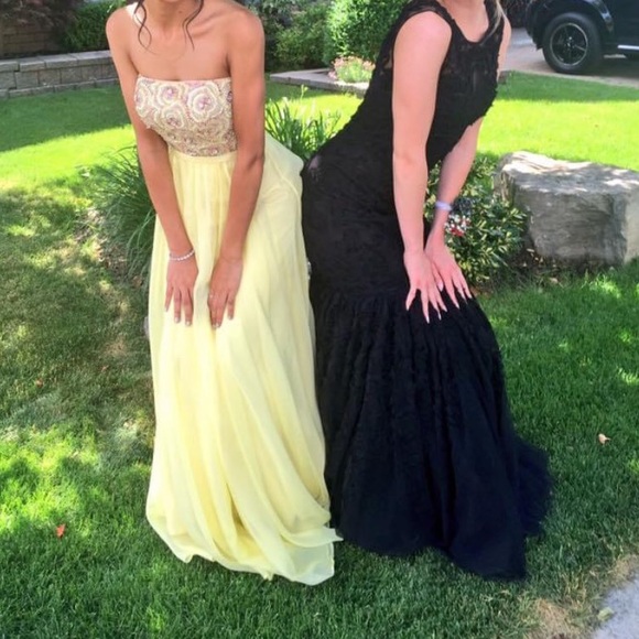 SHERRI HILL PROM DRESS - Picture 4 of 4